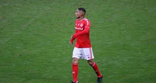 Footballer who plays as a striker for brazilian club internacional and the peru national team. Paolo Guerrero At Inter De Porto Alegre The Peruvian Stepped Onto The Field And Had Minutes Again Peruvian Selection Brazil Nczd Football Peruvian