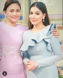 Pelakon fasha sandha tampil bersuara apabila aisha anaknya yang berusia empat bulan dikecam kerana memakai. Kecantikan Semula Jadi Adik Beradik Sandha Jadi Bualan Hangat Gosip Tempatan Gosip Forum Cari Infonet