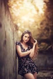 Like every other things posing also has a basic. Photography Poses Asian Outdoor Photography Google Search Dear Art Leading Art Culture Magazine Database Photography Poses Women Portrait Photography Women Photography Women