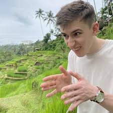 Neil Hutton (@neil_hutton) • Instagram photos and videos