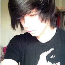 Hairstyles, beauty tips, tutorials and pictures. Brown Scene Hair Cute Emo Girls Cute Emo Boys Emo Hair