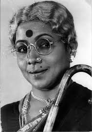 GoldenFrames: Manorama, who has worked in over 1000 movies and 5000 stage  shows