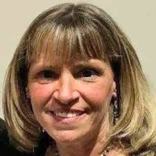 Donna Rego's Instagram, Twitter & Facebook