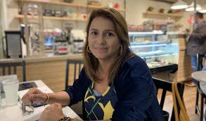 Siempre he creído que los políticos debemos ser como las quitapenas, esas pequeñas muñequitas que. Paola Holguin Queramoslo O No Hay Nexos Entre El Atentado En Bogota Y Venezuela