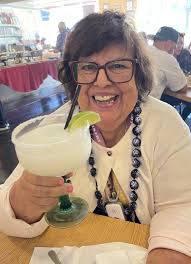 Arlene Dodson's Instagram, Twitter & Facebook