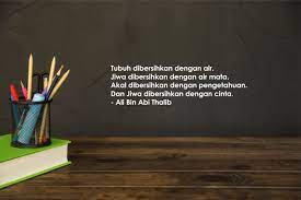 Jangan merasa tenang dengan apa yang belum terjadi, dan jika sesuatu telah terjadi, jalanilah dengan ketegaran dan ketabahan. Ali Bin Abi Thalib Kutipan Pelajaran Hidup Kutipan Tentang Pernikahan Kutipan Bijak