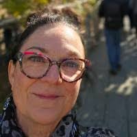 Michelle Deak's Instagram, Twitter & Facebook