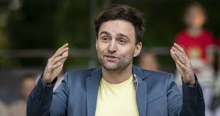 1 day ago · menyasszonya és leendő anyósa molnár gusztáv védelmére kelt: Index Culture Szent Vajko Was Sentenced To One Year In Prison But Can Apply