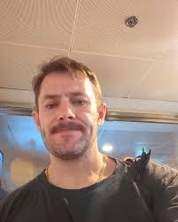 Nick Lambert's Instagram, Twitter & Facebook