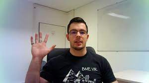 Orosz györgy mesél apukája gyerekkoráról, saját terveiről a tupperware bizniszben és a magyarok egyéb szokásairól. Bme Vik Motivacio Orosz Peter Youtube