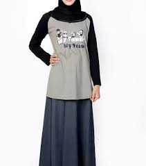4 tips style kulot hijab untuk kamu bertubuh gemuk. 9 Rekomendasi Kaos Muslimah Yang Bisa Kamu Kenakan Saat Ibadah Ataupun Santai