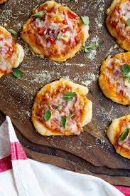 Mini Pizzas Recipe The Mom 100 Recipe Mini Pizza Recipes Mini Pizza Recipes