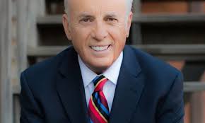John MacArthur dies in hospital