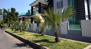 Pastikan konsep landskap pilihan anda itu selari dengan rekabentuk rumah dan corak hiasan dalaman rumah anda. Projek Landskap Di Taman Kim Padang Casa Deco Showroom Facebook