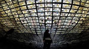 Social Soul A Project That Displays Users Twitter Streams On A 360 Degree Rig Of Monitors And Mirrors Installation Projection Mapping Interactive Installation