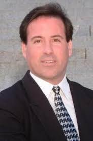 Eric Aschenbrenner's Instagram, Twitter & Facebook