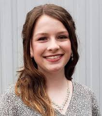 Fair queen contestants to volunteer at Strawberry Festival