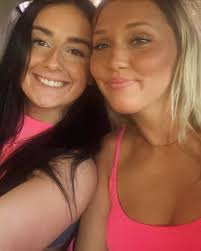 Hallie Smith (@thehalliesmith) • Instagram photos and videos