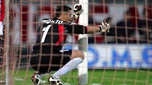Kejuaraan eropa uefa atau euro atau piala eropa adalah turnamen sepak bola utama antara tim dimulai dengan turnamen tahun 1996, kejuaraan tertentu sering disebut dalam bentuk euro 2012. Lebih Hebat Dari Buffon Karier Pemain Ini Tamat Karena Narkoba
