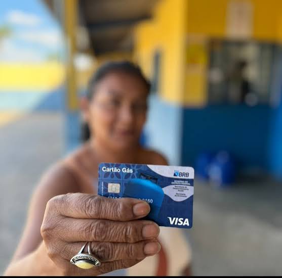 Novos cartões do Programa Cartão Gás começam a ser entregues em 1º de setembro. - Capital em Foco