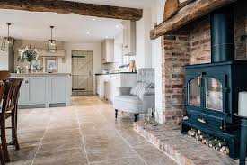 This is the easiest way to clean a large limestone floor in little time. What S The Best Way To Clean Limestone Flooring Stamford Stone At Home