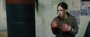 Despondent over a painful estrangement from his daughter, trainer frankie dunn isn't prepared for boxer maggie fitzgerald to enter his life. Million Dollar Baby Ending Explained Does Frankie Kill Himself Why Does He Kill Maggie