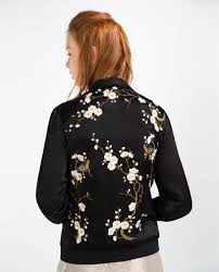 Kurtka Bomber S Cvetochnoj Vyshivkoj Kurtki Bombery Zhenshiny Floral Bomber Jacket Embroidered Bomber Jacket Floral Jacket