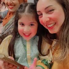 Sana Bhadelia (@SanaBhadelia)