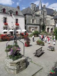 Rochefort En Terre Place Du Puits Bretagne France Beaux Villages Et Tregastel