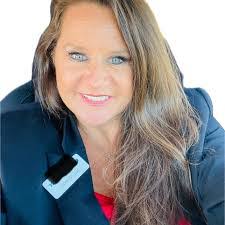 Vicki Moak's Instagram, Twitter & Facebook