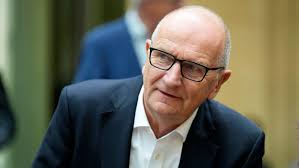 Zuwanderung, Fachkräftemangel, Tesla-Ansiedlung: So lief die  rbb-Wahlsendung