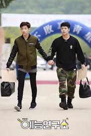 Rm 200 for all original price : Got7 S Jackson And Bambam Give Their Last Farewells Before Entering Military Training Hand In Hand Soompi