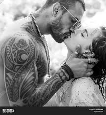 Intimo donna con un delicato tocco di pizzo su lovable sito ufficiale pagamento sicuro spedizione gratuita da 70€ lovable. Naked Woman Young Man Image Photo Free Trial Bigstock