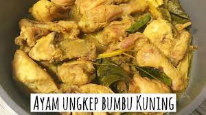 Cakar ayam ungkep dengan bumbu rempah lalu digoreng + sambal bawang . Ayam Ungkep Bumbu Kuning Stok Kulkas Youtube