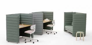 Stauraum unterlagen und persönliches finden platz in locker, container oder schrank. Alcove Plus Desk Small Schreibtisch Vitra Vitra 210 689 00