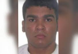 Jovem é morto pela polícia após defender o 'serial killer' lázaro barbosa na internet. Lazaro Barbosa Morre Em Troca De Tiros Com A Policia Em Goias