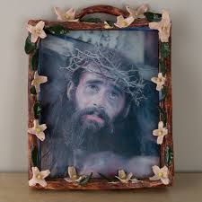 LENTICULAR ART PIECE BY RACHEL TODD