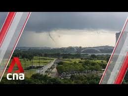 A lone waterspout was spotted off the southern coast of singapore at around 4pm yesterday, just before thunderous showers covered the area. Waterspout Seen Off Southern Singapore On Sunday Afternoon News Lookout