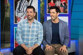 Through partnerships with fashion, food and entertainment brands, scott has amassed a fortune of $50 million, according to celebrity net worth. Property Brothers Net Worth How Much Money Do Drew And Jonathan Scott Make
