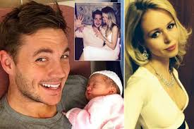British tennis ace Marcus Willis shows off newborn daughter... who was  conceived during heroic Wimbledon run