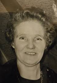 Martha Bellinger's Instagram, Twitter & Facebook