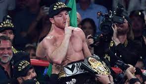 Origin canelo alvarez is a mexican professional boxer with a professional record of 52 wins, 2 draws and 1 loss. Wurde Nicht Geboren Um Normal Zu Sein Wie Canelo Alvarez Die Box Welt Spaltet