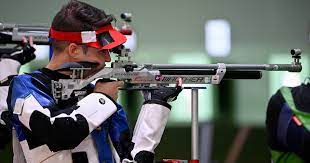 Péni istván bejutott a legjobb nyolc lövőt felvonultató döntőbe a férfi légpuskások versenyszámában vasárnap a tokiói olimpián. 9yw0vijxgjbk0m