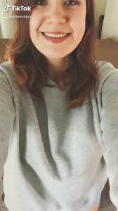 tiktok falling on bed Porn Pics and XXX Videos - Reddit NSFW