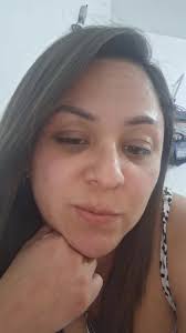 ella es el amor que duele cuando no se tiene cerca de la piel.