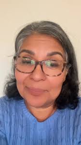 En este tiempo en el cual estoy pasando una temporada difícil otra vez  estoy aprendiendo tantas cosas. Siento que en el dolor 😭 en mis oraciones  cambios internos están sucediendo. En vez