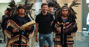 ¡Müller Mania en Vancouver! La Estrella Alemana Desata la Pasión Peruana - Imagen principal del artículo