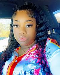 Bobbie Beaver's Instagram, Twitter & Facebook