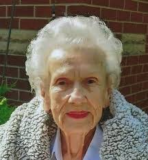 Charlotte Yeager's Instagram, Twitter & Facebook