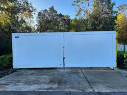 Marcus' crew installed one new gate leaf for this dumpster enclosure in  Port Orange. Great job guys!